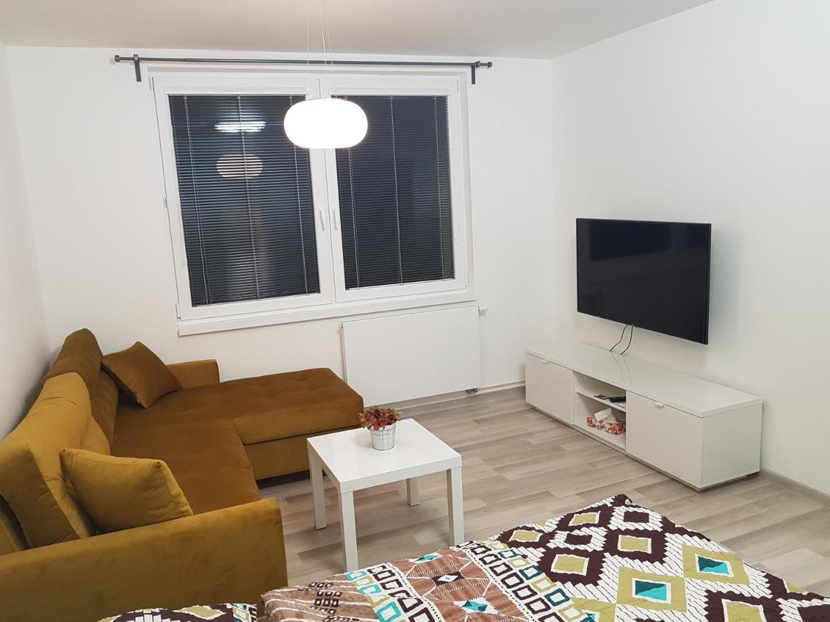 1+1 Znojmo Apartment Exterior photo