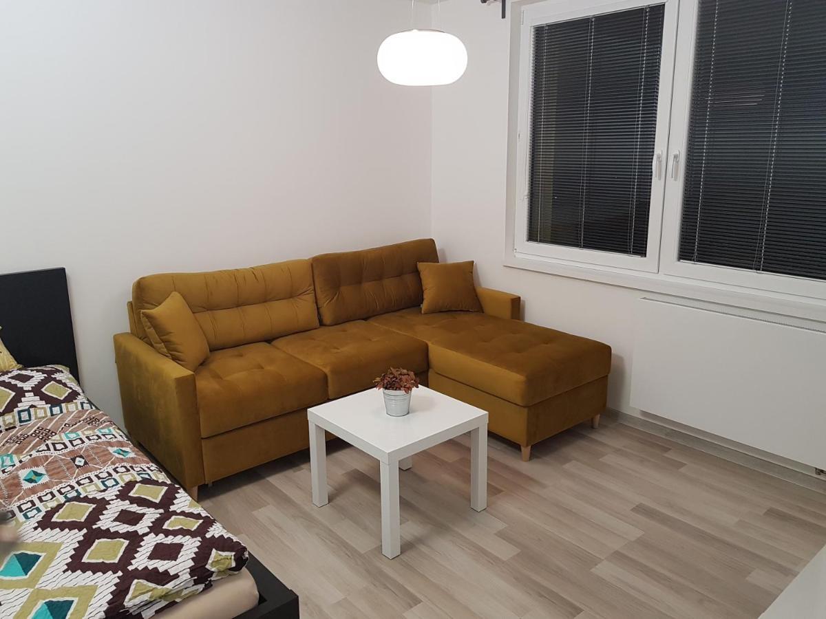 1+1 Znojmo Apartment Exterior photo
